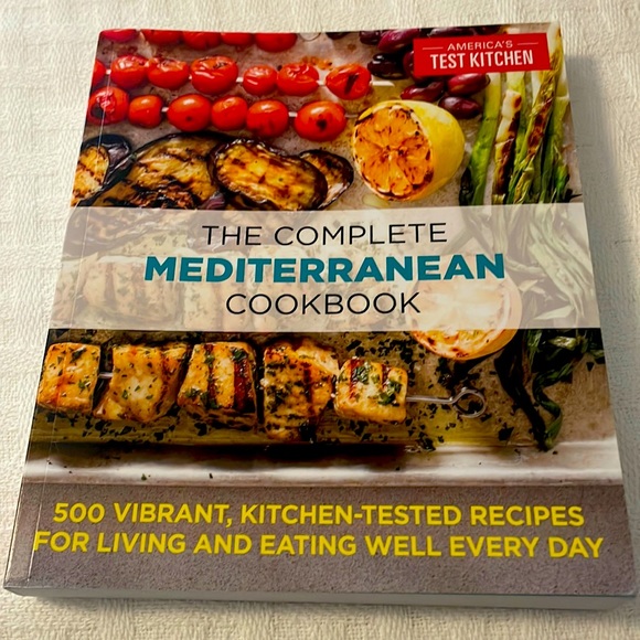 America’s Test Kitchen, The Complete Mediterranean Cookbook - Picture 1 of 2